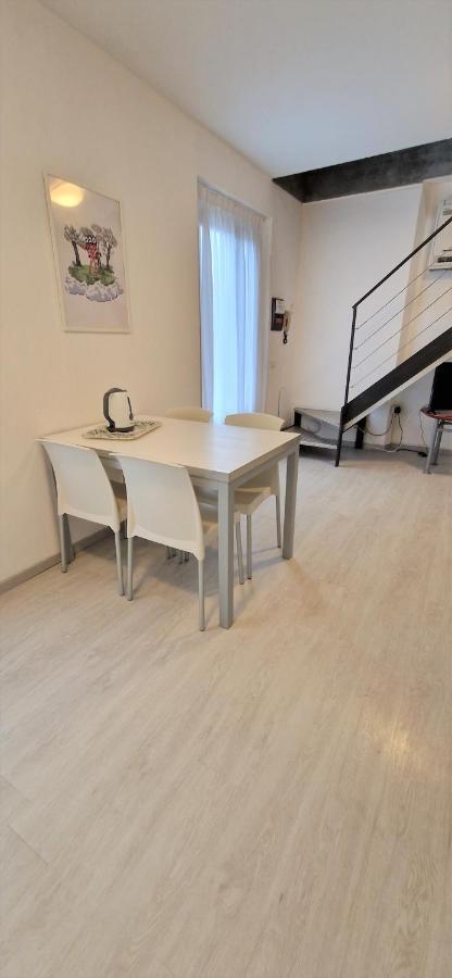 Residenza XX Settembre Apartment Maslianico ภายนอก รูปภาพ